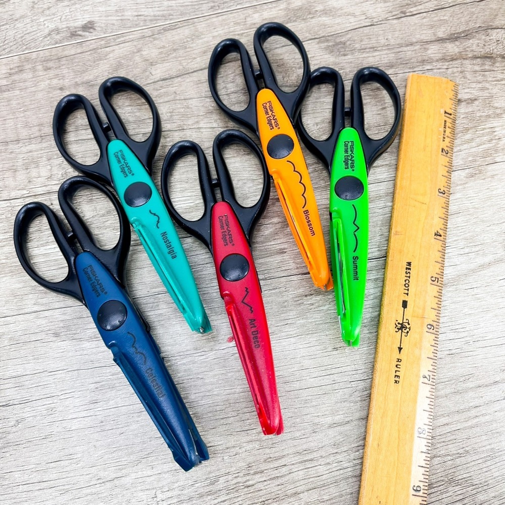 Fiskars Paper Edgers Scissors various patterns Set Of 5 - Picture 3 of 3